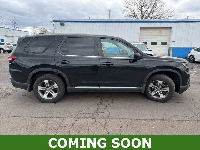 2023 Honda Pilot EX-L 8 Passenger AWD photo