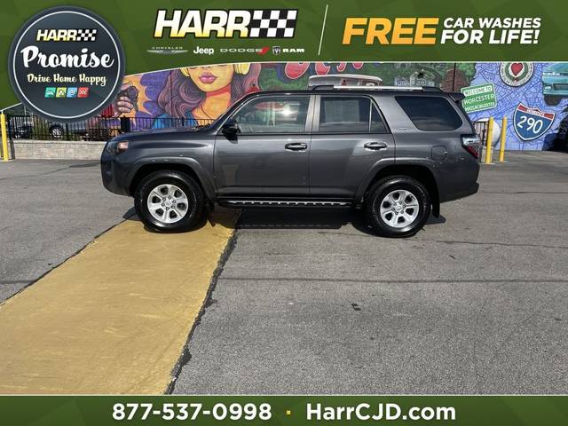 2023 Toyota 4Runner SR5 Premium 4WD photo