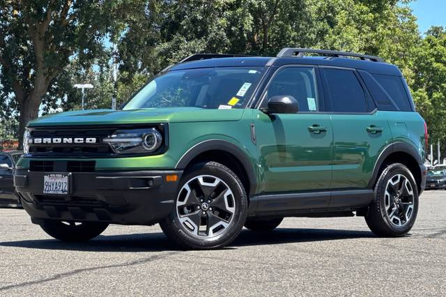 2023 Ford Bronco Sport Outer Banks 4WD photo