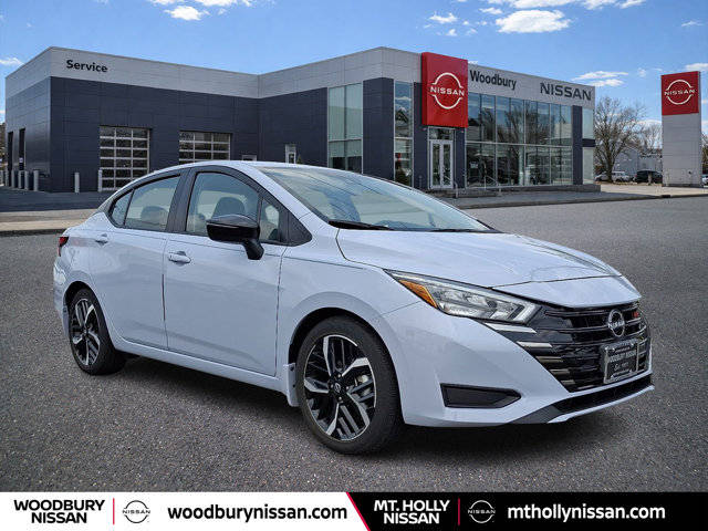 2023 Nissan Versa SR FWD photo