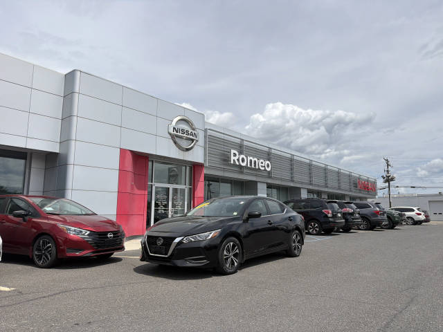 2023 Nissan Sentra SV FWD photo
