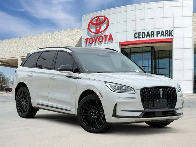 2023 Lincoln Corsair Reserve AWD photo