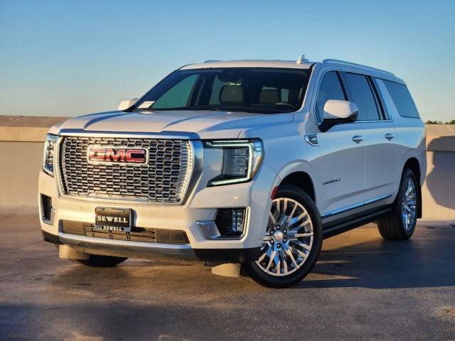 2023 GMC Yukon XL Denali RWD photo