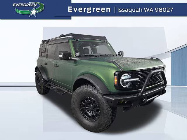 2023 Ford Bronco 4 Door Outer Banks 4WD photo