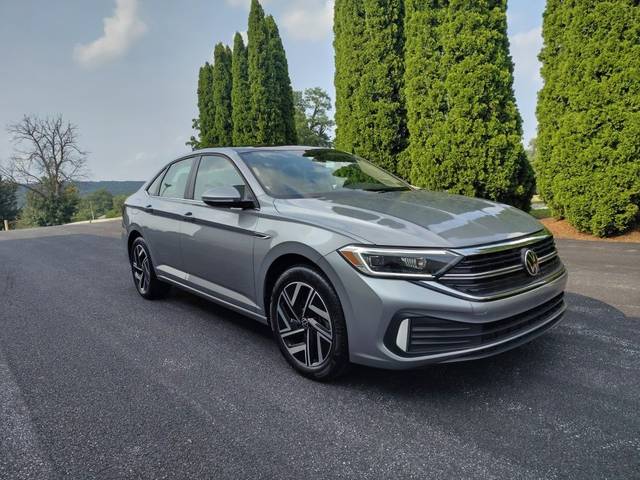 2023 Volkswagen Jetta SEL FWD photo