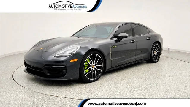 2023 Porsche Panamera 4 E-Hybrid Platinum Edition AWD photo
