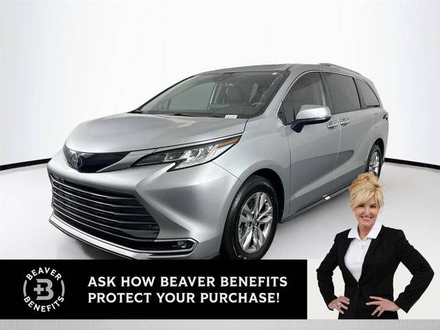 2023 Toyota Sienna Limited FWD photo