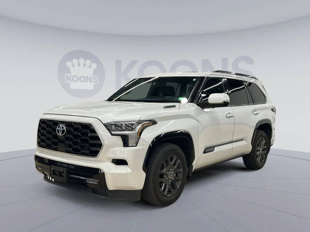 2023 Toyota Sequoia Platinum 4WD photo