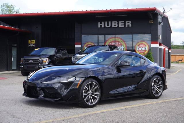2023 Toyota Supra 2.0 RWD photo
