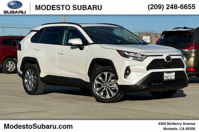 2023 Toyota RAV4 XLE Premium FWD photo