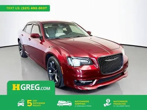 2023 Chrysler 300 Touring L RWD photo