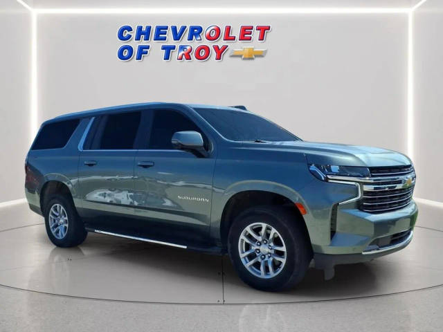 2023 Chevrolet Suburban LT 4WD photo