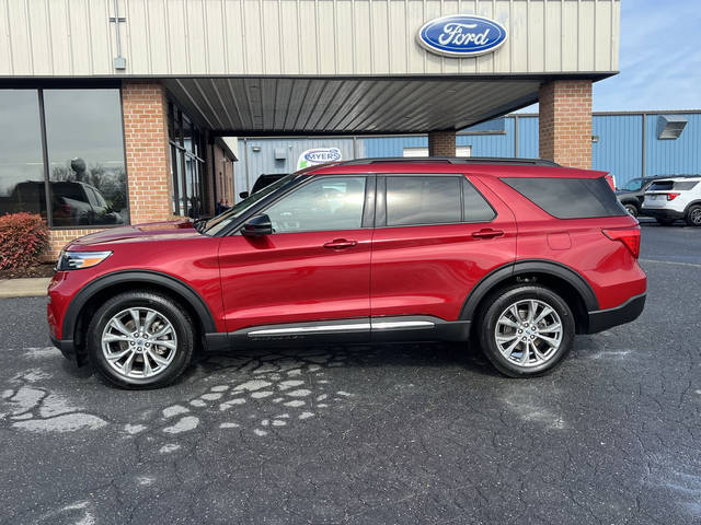 2023 Ford Explorer XLT 4WD photo