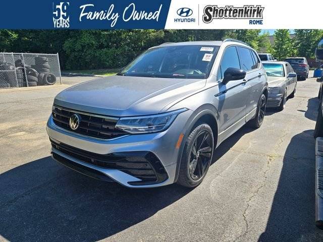 2023 Volkswagen Tiguan SE R-Line Black FWD photo