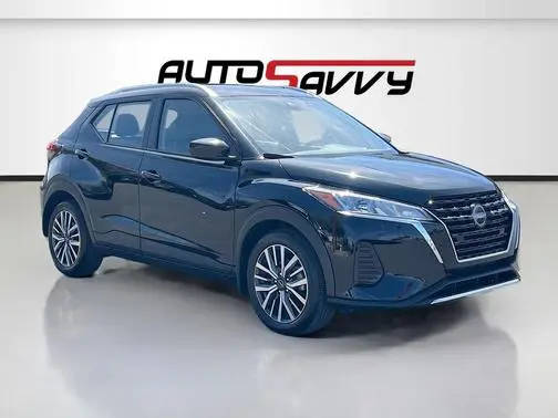 2023 Nissan Kicks SV FWD photo