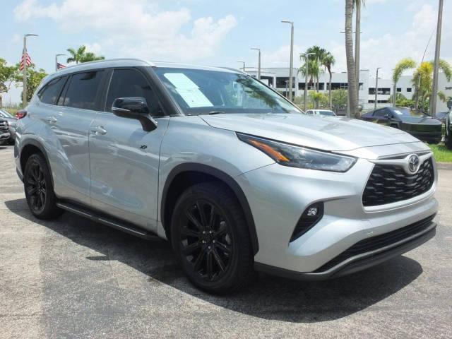 2023 Toyota Highlander XLE FWD photo