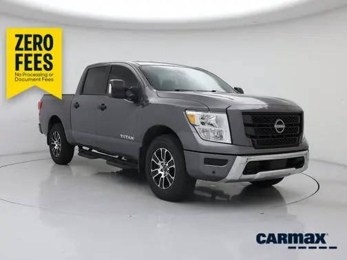 2023 Nissan Titan SV 4WD photo