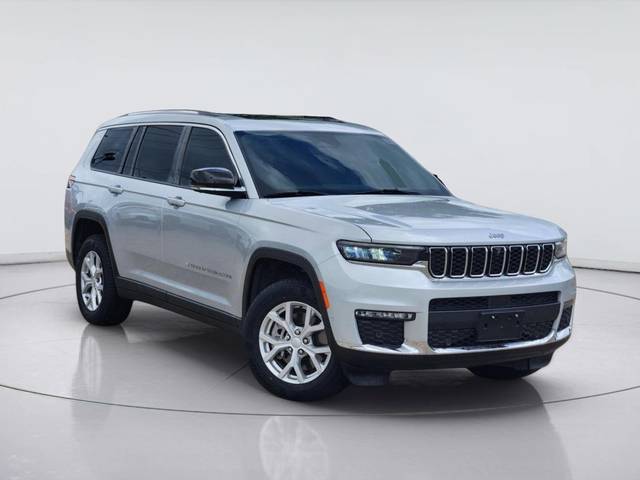 2023 Jeep Grand Cherokee L Limited 4WD photo