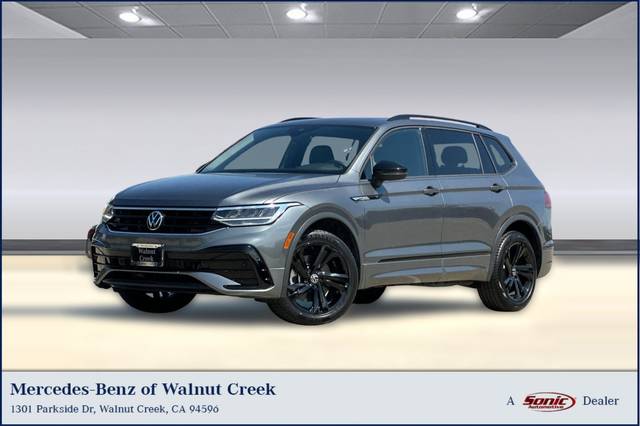 2023 Volkswagen Tiguan SE R-Line Black FWD photo