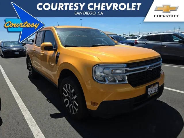 2023 Ford Maverick LARIAT FWD photo