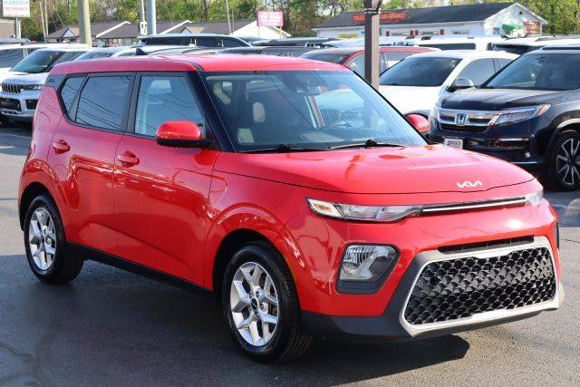 2022 Kia Soul LX FWD photo