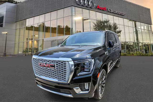 2022 GMC Yukon XL Denali RWD photo