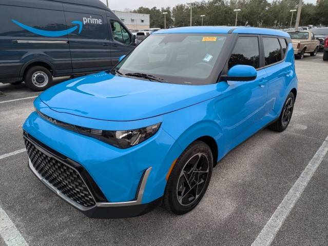 2023 Kia Soul EX FWD photo