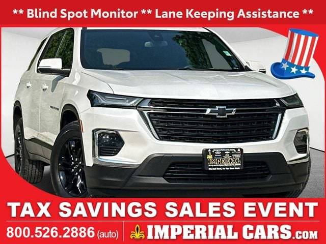 2023 Chevrolet Traverse LT Cloth AWD photo