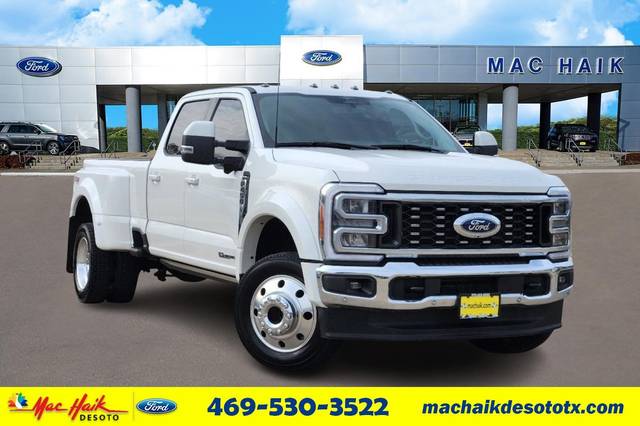 2023 Ford F-450 Super Duty LARIAT 4WD photo