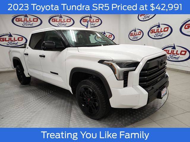 2023 Toyota Tundra SR5 4WD photo