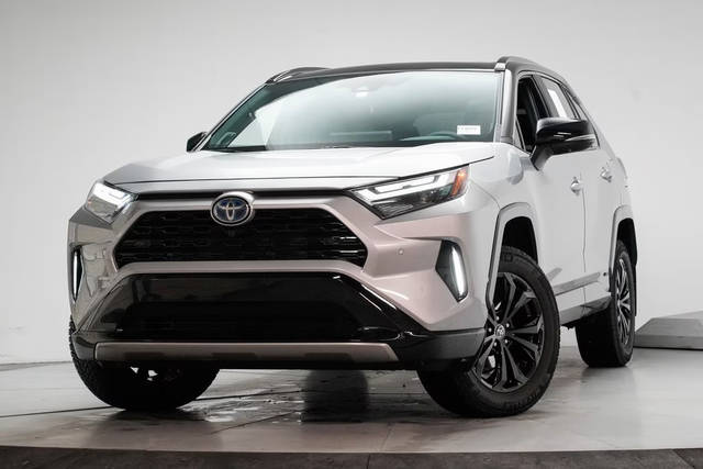 2023 Toyota RAV4 Hybrid XSE AWD photo