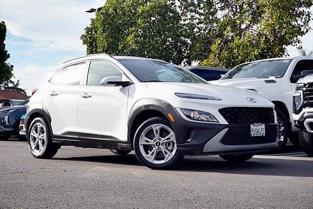 2023 Hyundai Kona SEL AWD photo