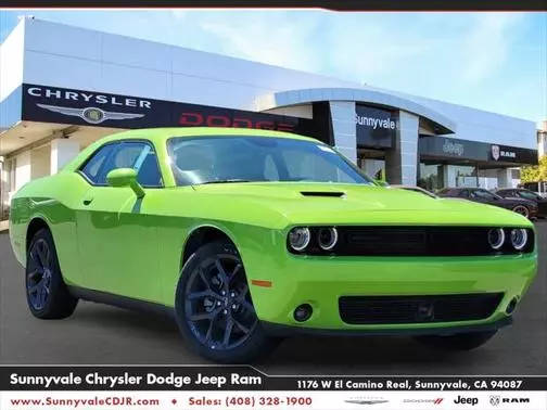 2023 Dodge Challenger SXT RWD photo