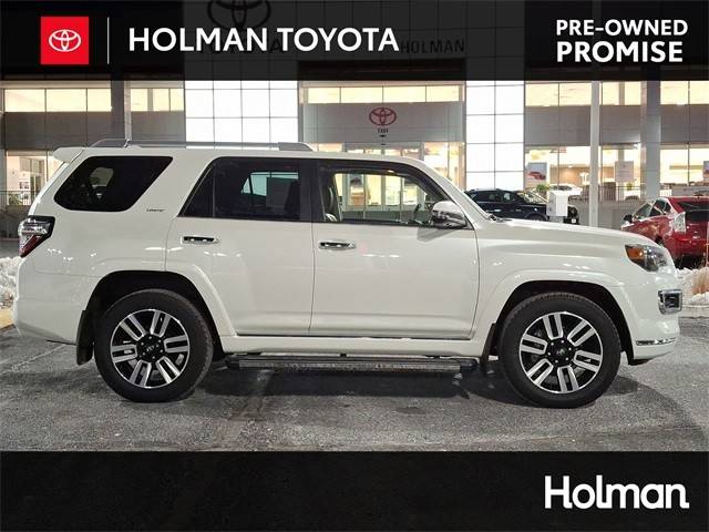 2023 Toyota 4Runner Limited 4WD photo