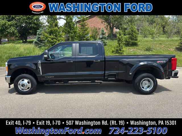 2023 Ford F-350 Super Duty XL 4WD photo