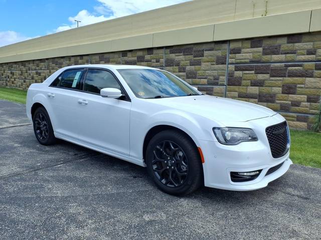2023 Chrysler 300 Touring L AWD photo