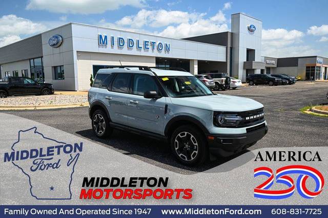 2023 Ford Bronco Sport Outer Banks 4WD photo