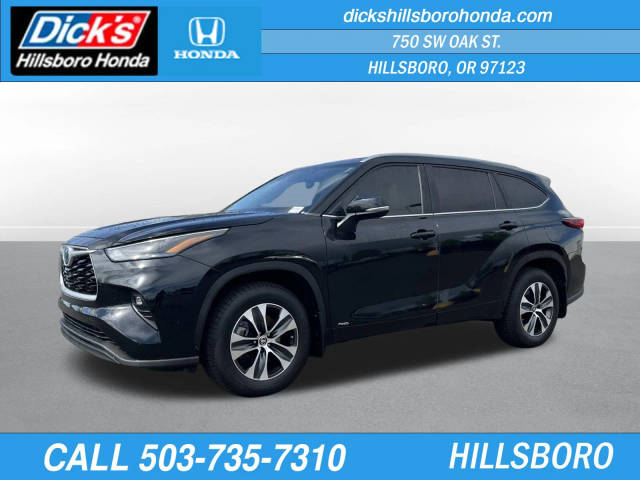 2023 Toyota Highlander Hybrid XLE AWD photo