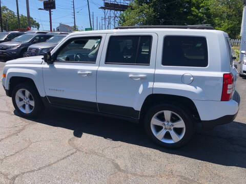 2015 Jeep Patriot Latitude 4WD photo