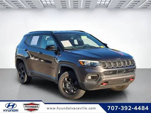 2023 Jeep Compass Trailhawk 4WD photo