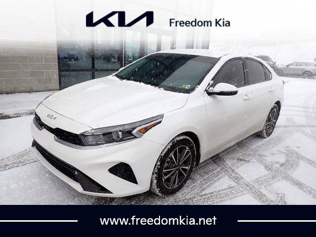 2023 Kia Forte LXS FWD photo