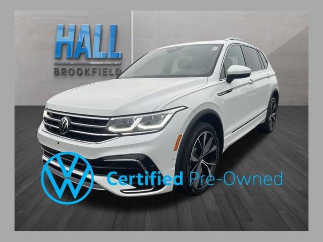 2023 Volkswagen Tiguan SEL R-Line AWD photo