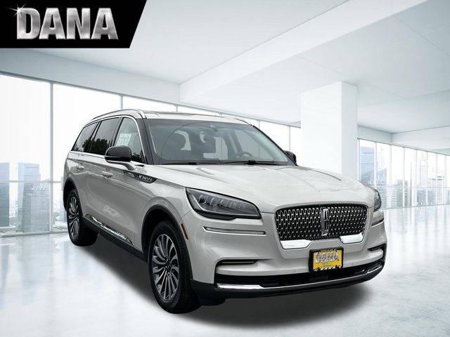 2023 Lincoln Aviator Standard AWD photo