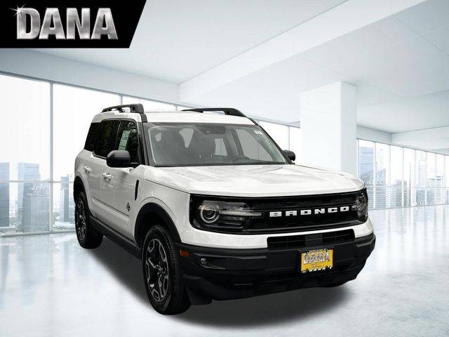 2023 Ford Bronco Sport Outer Banks 4WD photo