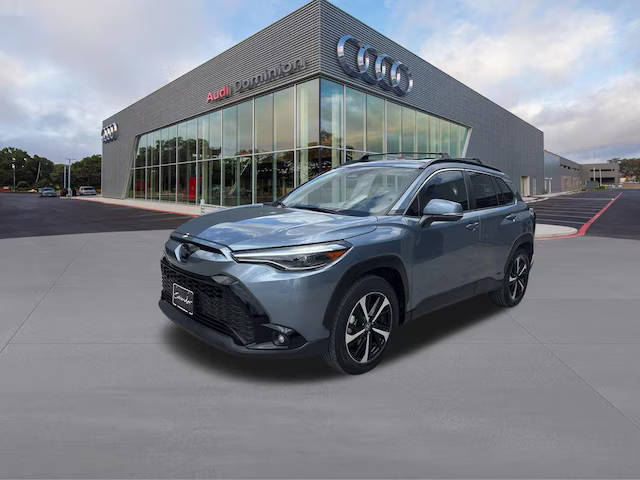 2023 Toyota Corolla Cross Hybrid XSE AWD photo