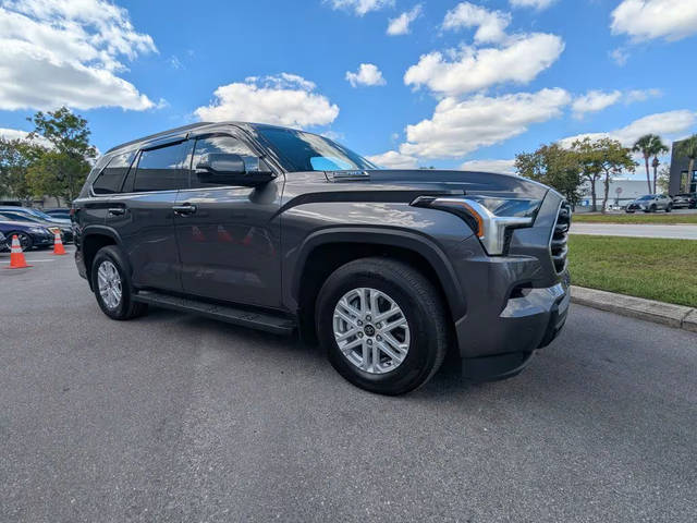 2023 Toyota Sequoia SR5 4WD photo