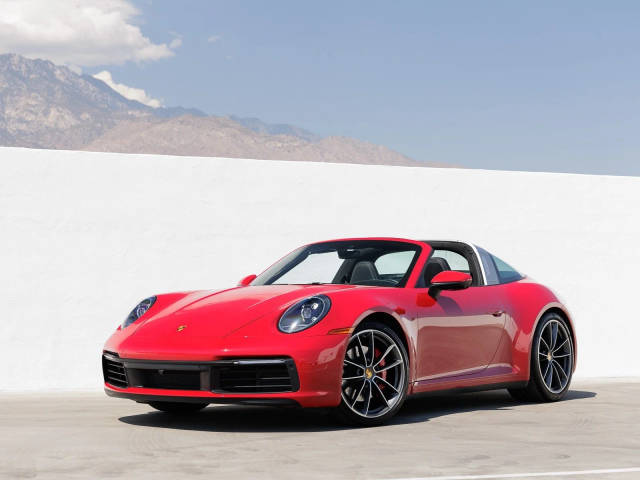 2022 Porsche 911 4S AWD photo