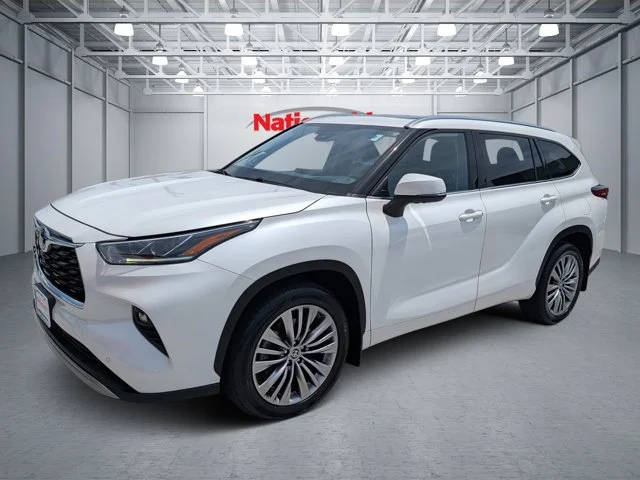 2021 Toyota Highlander Platinum AWD photo