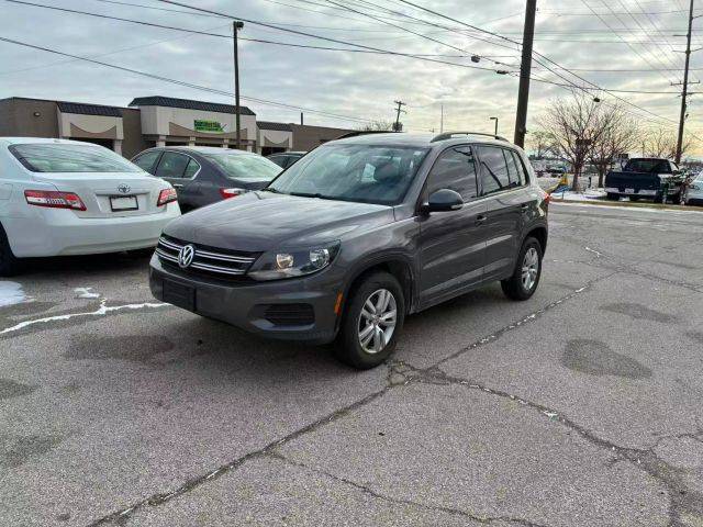 2016 Volkswagen Tiguan SE AWD photo