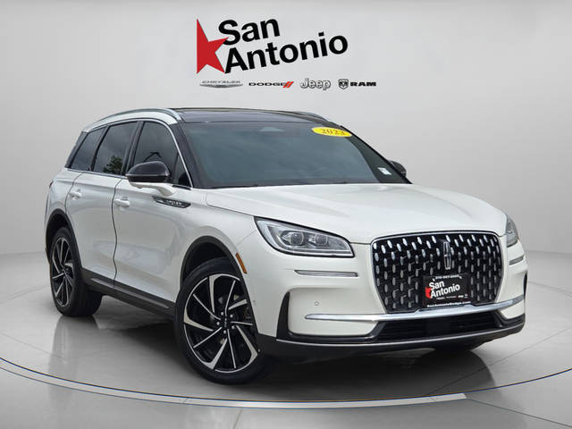 2023 Lincoln Corsair Reserve AWD photo